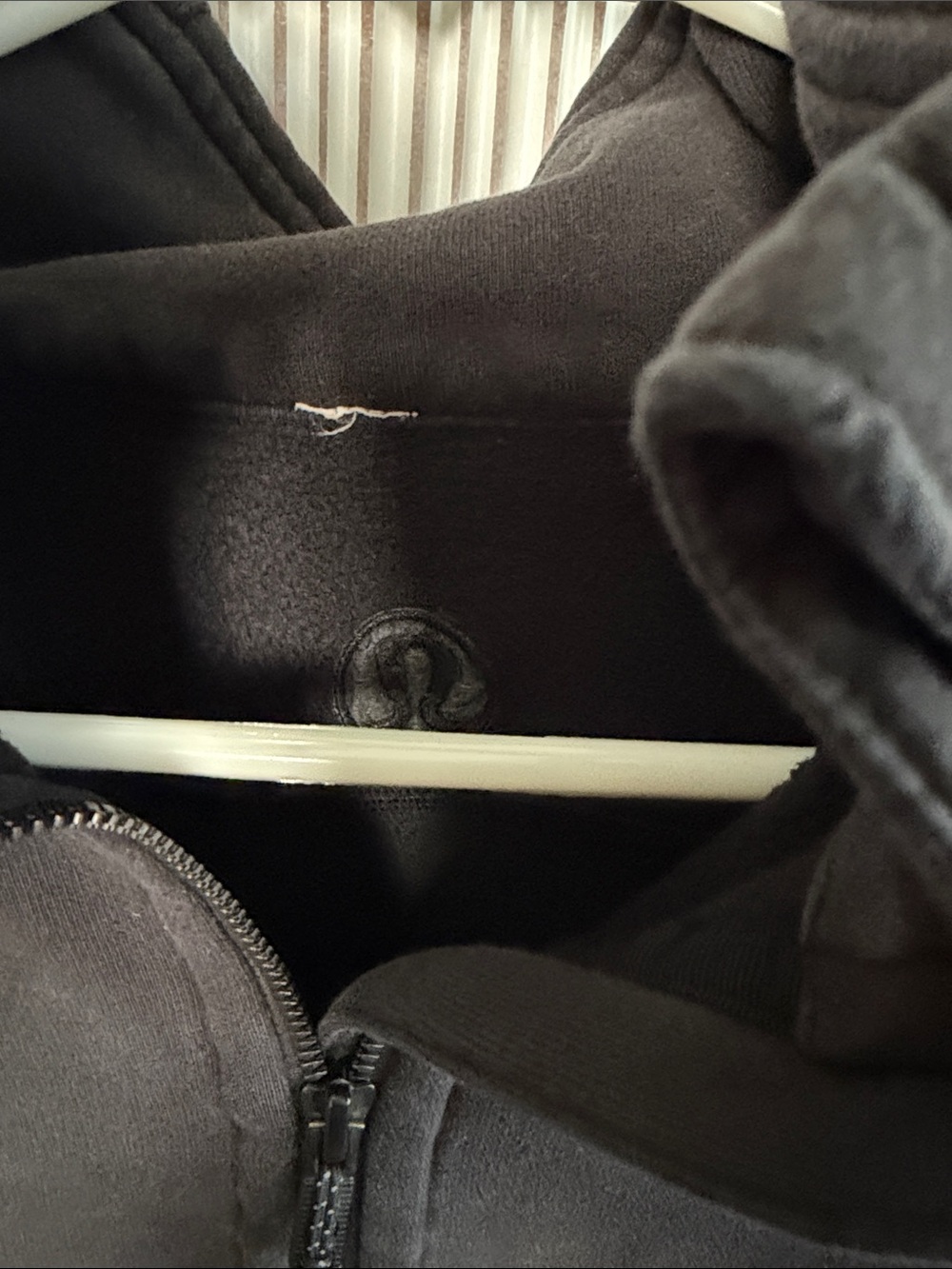 lululemon athletica Black Half-Zip Pullover Hoodie XS:small - Picture 7 of 9